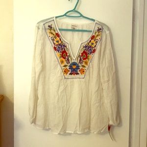 White boho embroidered cotton blouse